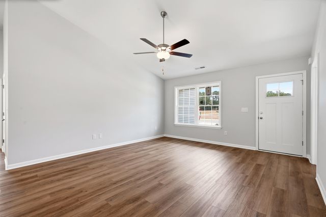 45 Bennington Ct, Georgetown, SC 29440