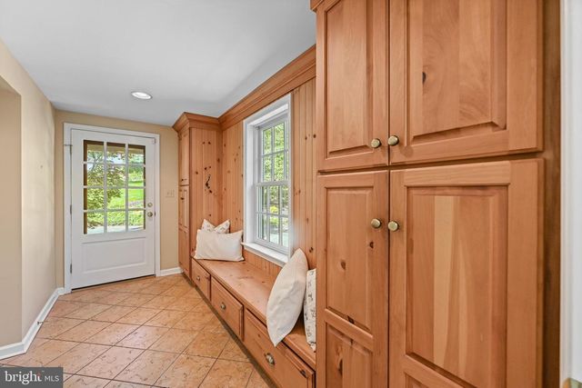 977 IVYCROFT RD, Wayne, PA 19087