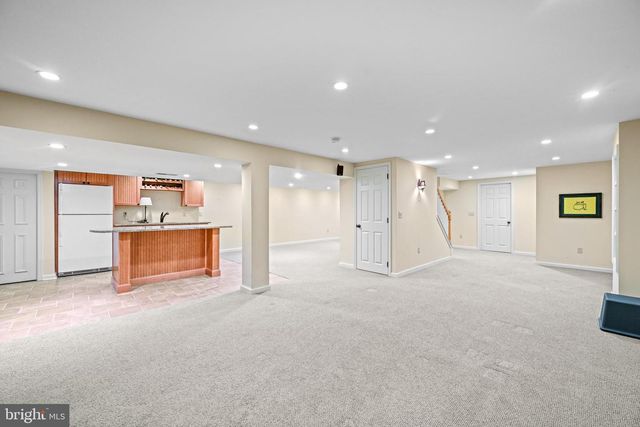 977 IVYCROFT RD, Wayne, PA 19087