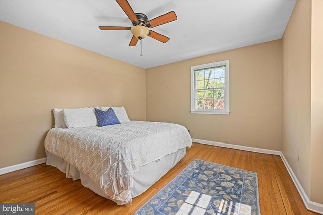 977 IVYCROFT RD, Wayne, PA 19087