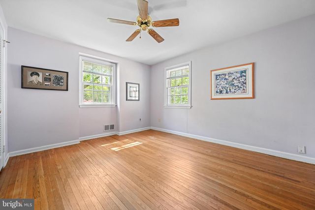 977 IVYCROFT RD, Wayne, PA 19087