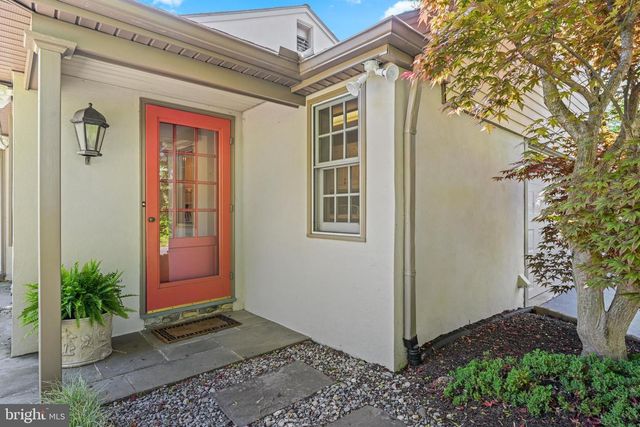 977 IVYCROFT RD, Wayne, PA 19087
