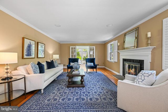 977 IVYCROFT RD, Wayne, PA 19087