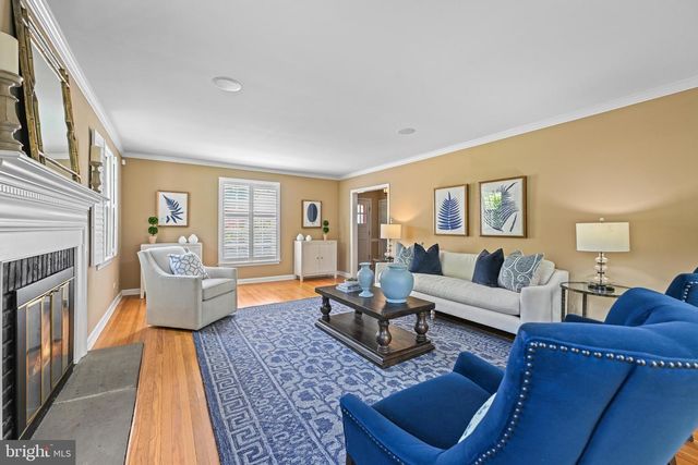 977 IVYCROFT RD, Wayne, PA 19087