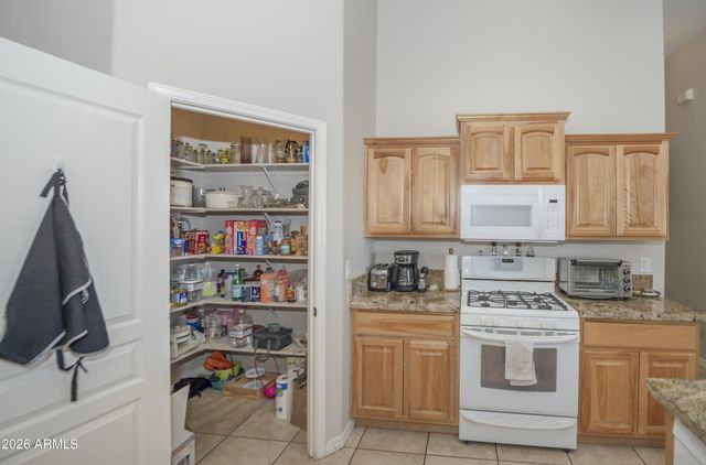 7671 N OUTLOOK Lane, Prescott Valley, AZ 86315