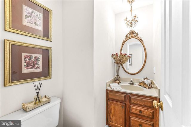 203 BALMORAL CIR, Chadds Ford, PA 19317