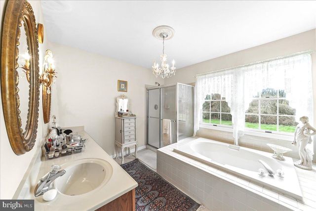 203 BALMORAL CIR, Chadds Ford, PA 19317