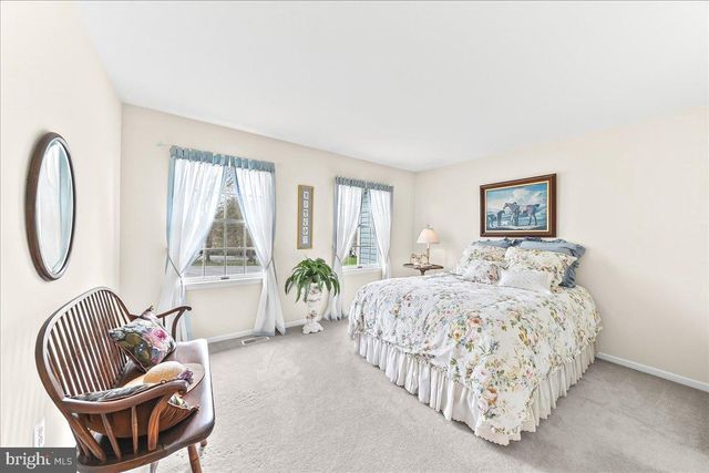 203 BALMORAL CIR, Chadds Ford, PA 19317