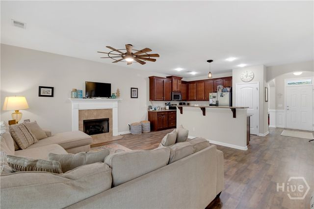 97 Salt Grass Circle, Richmond Hill, GA 31324