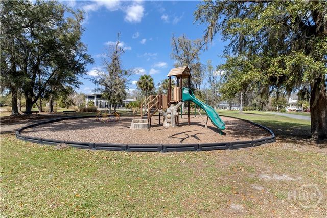 97 Salt Grass Circle, Richmond Hill, GA 31324