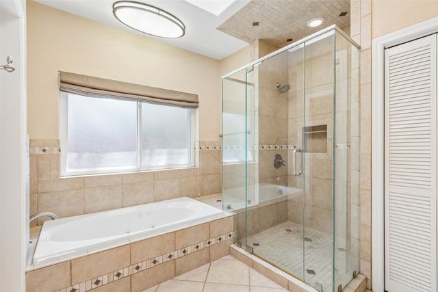 6512 Shorewood Drive, Arlington, TX 76016