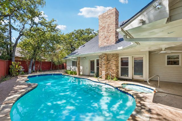 6512 Shorewood Drive, Arlington, TX 76016