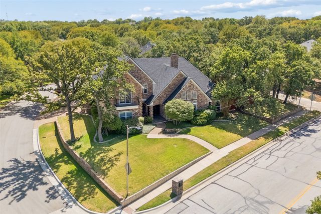 6512 Shorewood Drive, Arlington, TX 76016