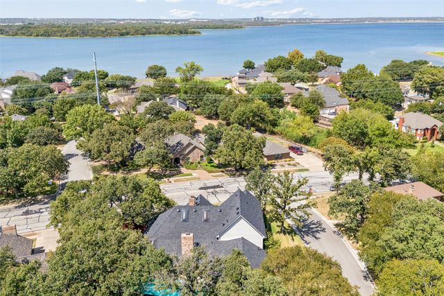 6512 Shorewood Drive, Arlington, TX 76016