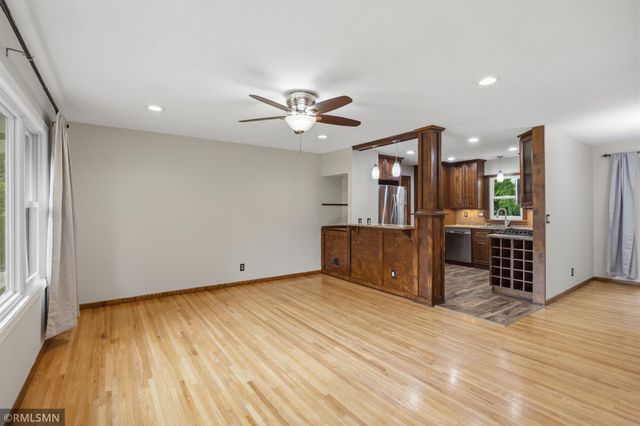10157 Irwin Road, Bloomington, MN 55437