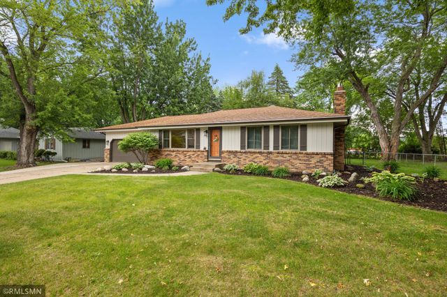 10157 Irwin Road, Bloomington, MN 55437