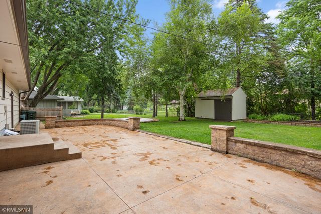 10157 Irwin Road, Bloomington, MN 55437