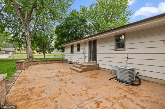 10157 Irwin Road, Bloomington, MN 55437