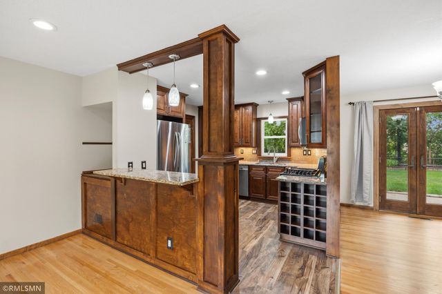 10157 Irwin Road, Bloomington, MN 55437
