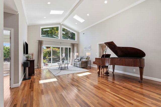 981 Curtis Avenue, Santa Clara, CA 95051