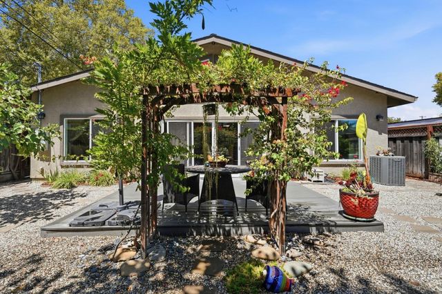 981 Curtis Avenue, Santa Clara, CA 95051