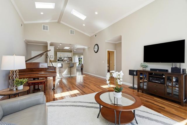 981 Curtis Avenue, Santa Clara, CA 95051