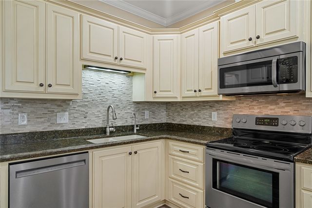 63 Hillsborough Drive, Anderson, SC 29621