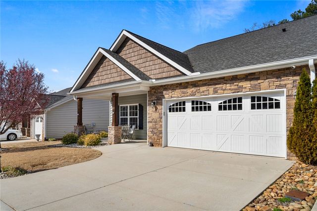 63 Hillsborough Drive, Anderson, SC 29621