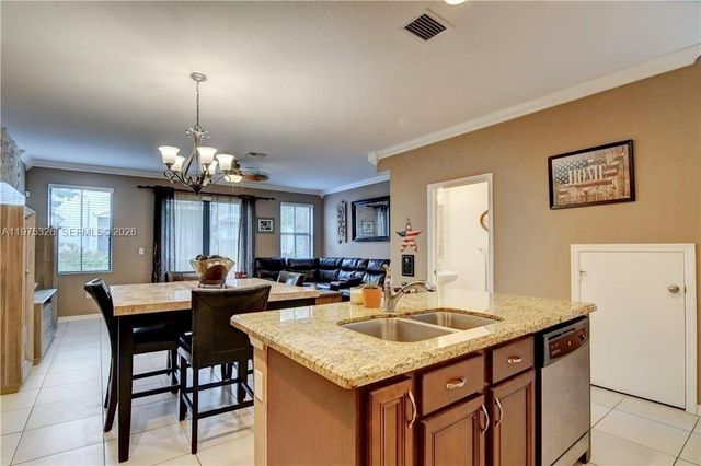 1071 NW 33rd Ct, Pompano Beach, FL 33064