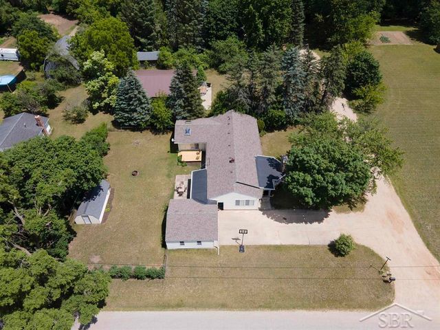 4811 Edgewood Court, Clare, MI 48617