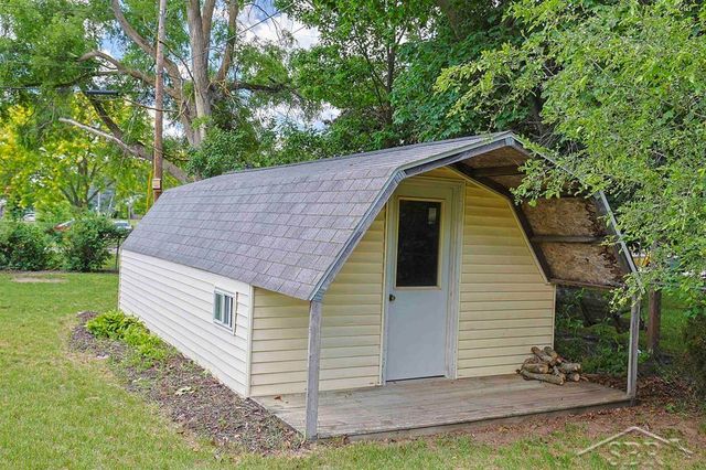 4811 Edgewood Court, Clare, MI 48617