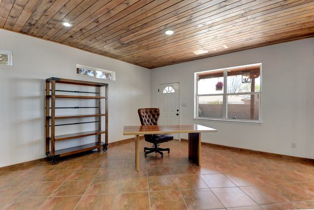 8402 Rancho Ventoso Court NW, Albuquerque, NM 87120