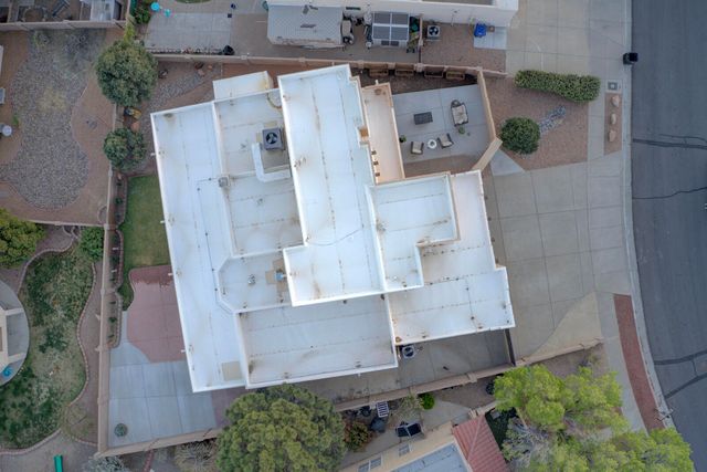 8402 Rancho Ventoso Court NW, Albuquerque, NM 87120