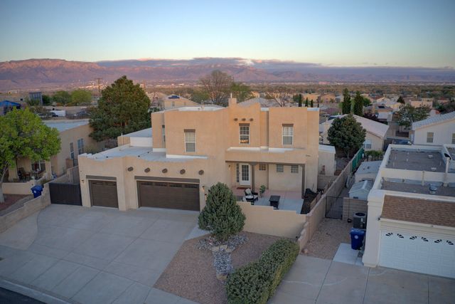 8402 Rancho Ventoso Court NW, Albuquerque, NM 87120