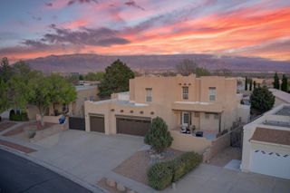 8402 Rancho Ventoso Court NW, Albuquerque, NM 87120