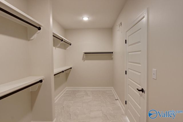 Henderson-B Avondale Drive, Athens, AL 35613