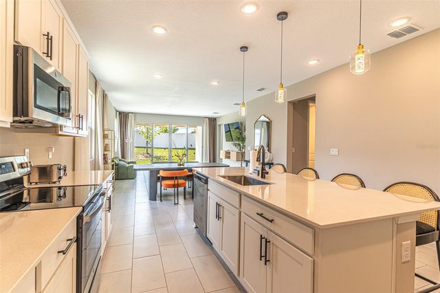148 HILLTOP BLOOM LOOP, Haines City, FL 33844