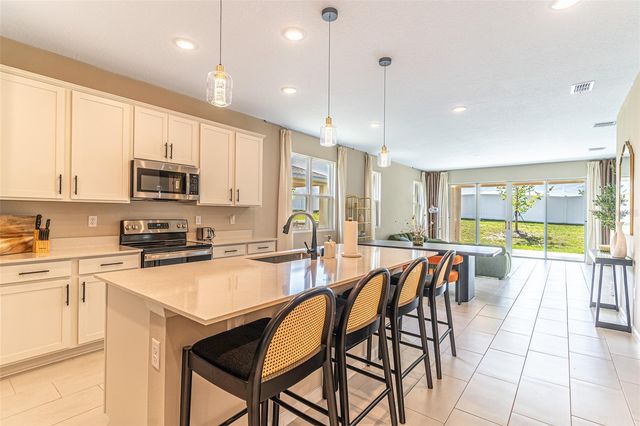 148 HILLTOP BLOOM LOOP, Haines City, FL 33844