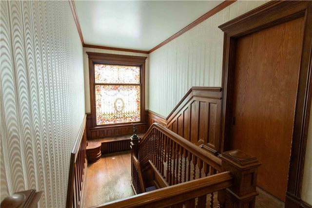 425 S Aiken Ave, Friendship Park, PA 15232