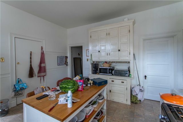425 S Aiken Ave, Friendship Park, PA 15232