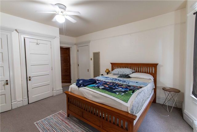 425 S Aiken Ave, Friendship Park, PA 15232