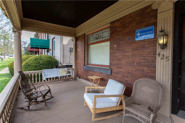 425 S Aiken Ave, Friendship Park, PA 15232