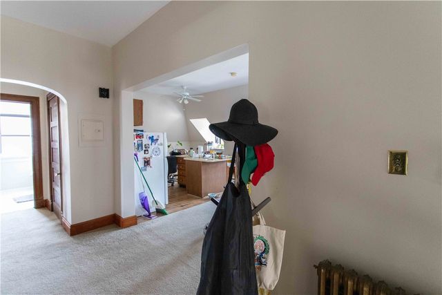 425 S Aiken Ave, Friendship Park, PA 15232