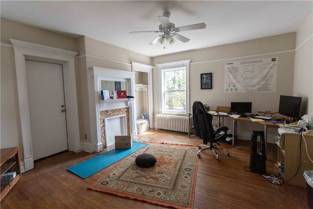425 S Aiken Ave, Friendship Park, PA 15232