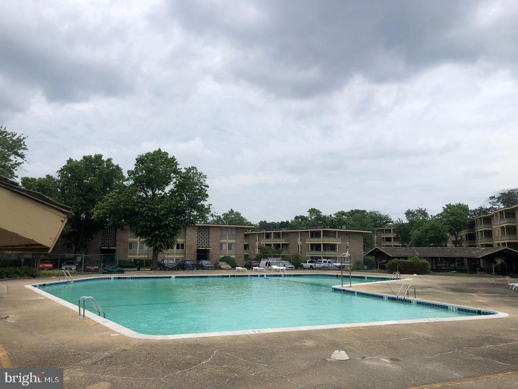 Image 9 of property listing at 7209 DONNELL PL #AA-7, District Heights, MD 20747