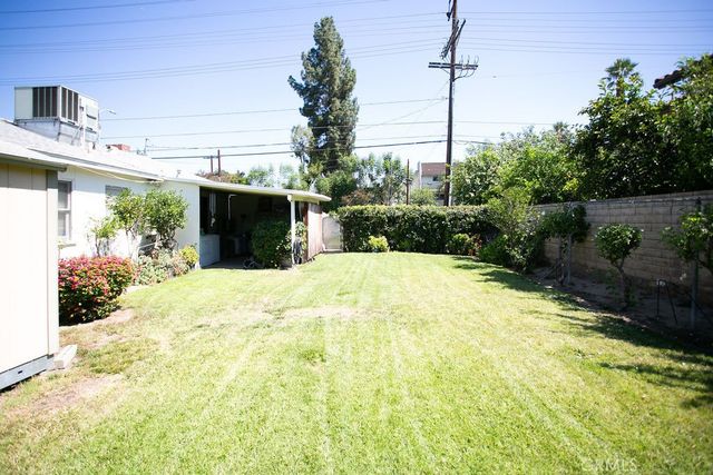21134 Saticoy, Canoga Park, CA 91304