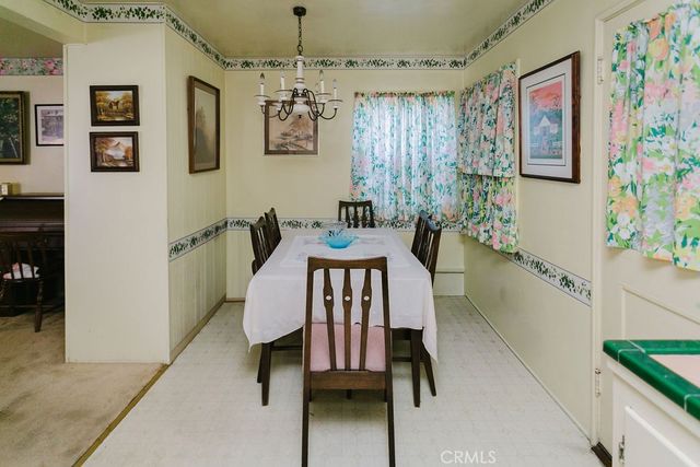 21134 Saticoy, Canoga Park, CA 91304