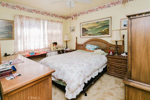 21134 Saticoy, Canoga Park, CA 91304