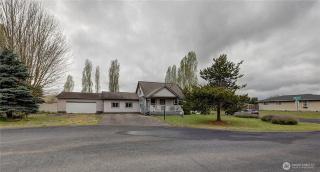 18005 Iris Place SW, Rochester, WA 98579