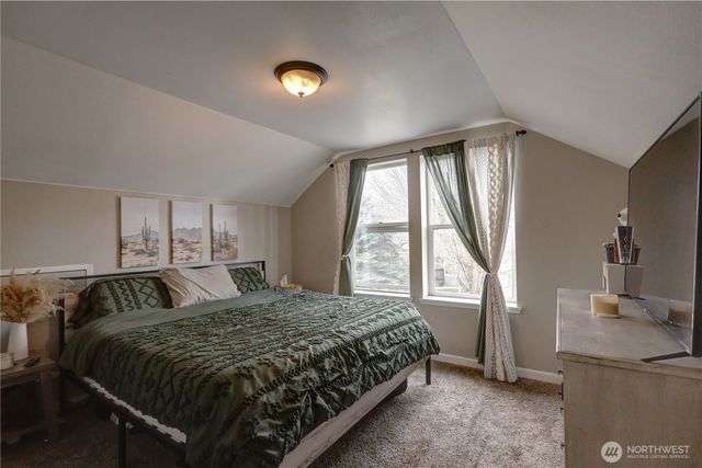 18005 Iris Place SW, Rochester, WA 98579